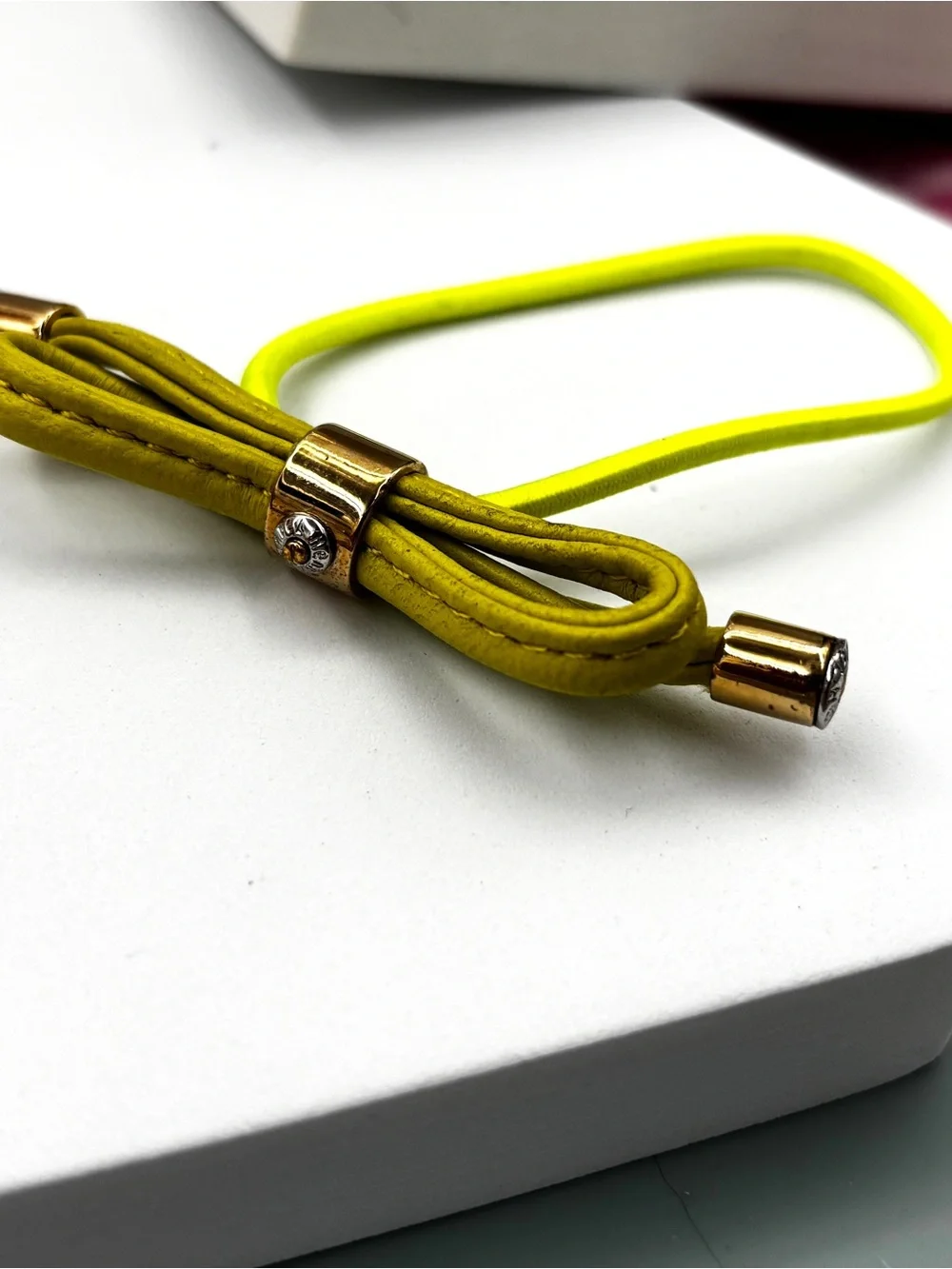 Henri Bendel Gold Tone Iconic Signed Hair Tie Pony-tail Holder